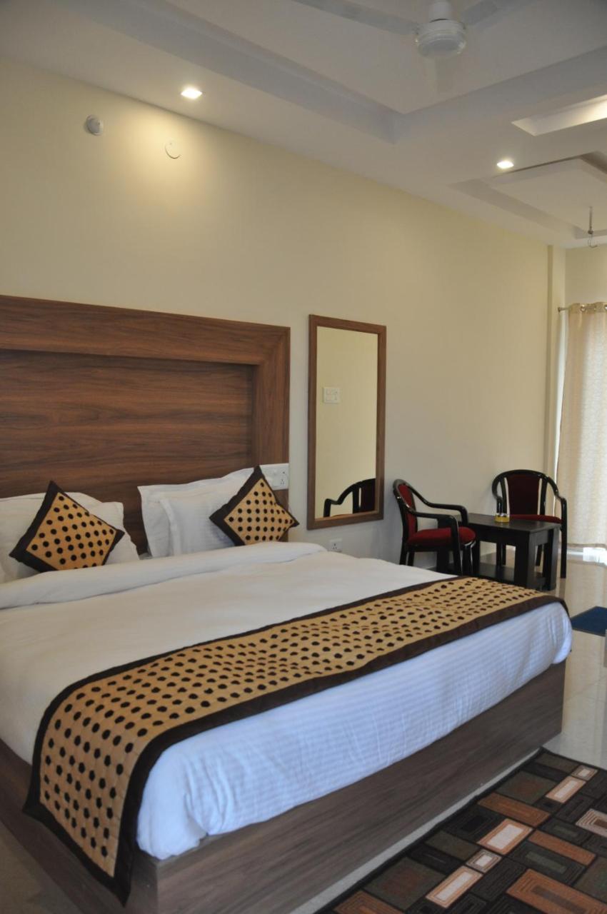 Hotel Kss Inn Doiwāla Esterno foto